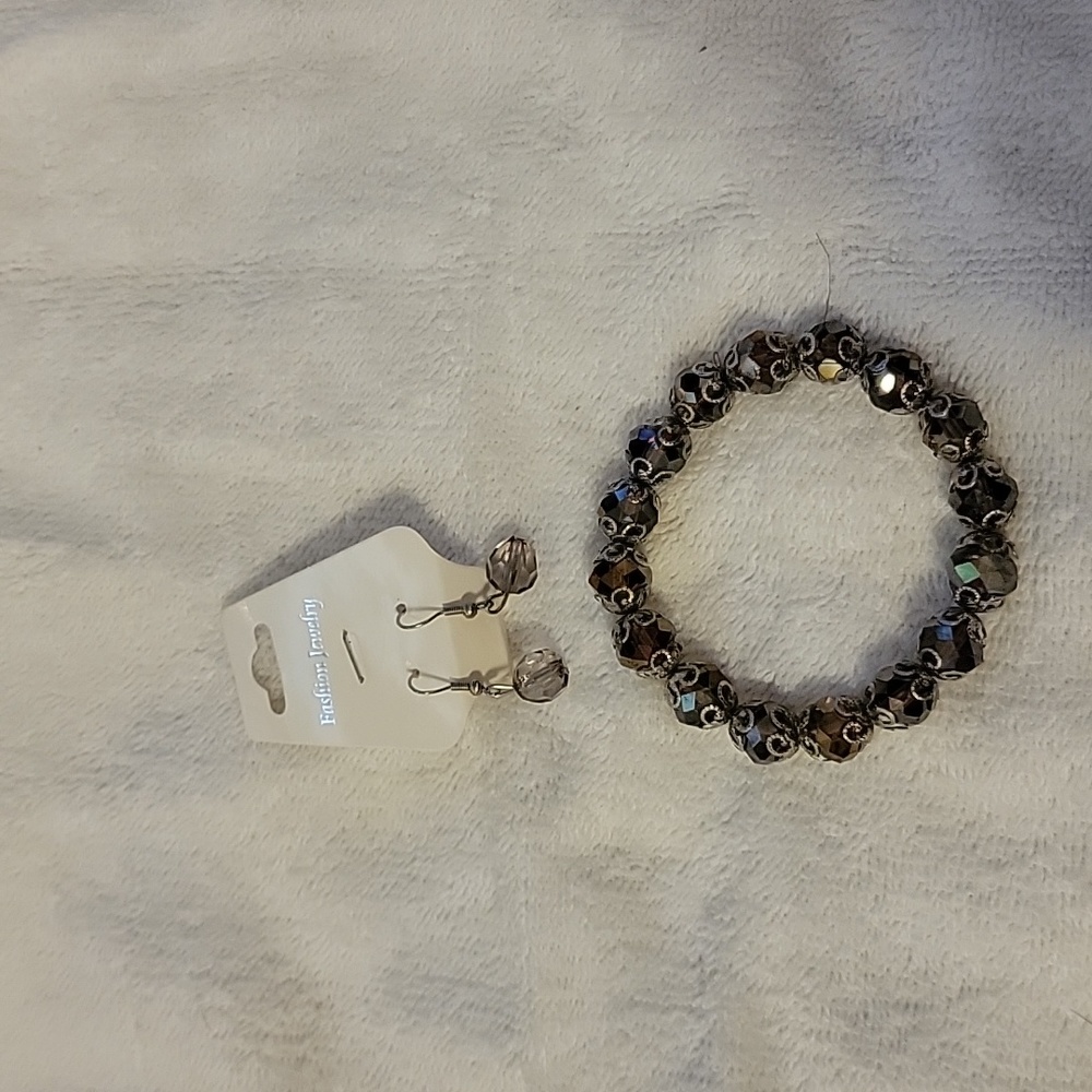Fashion Earrings and Bracelet set